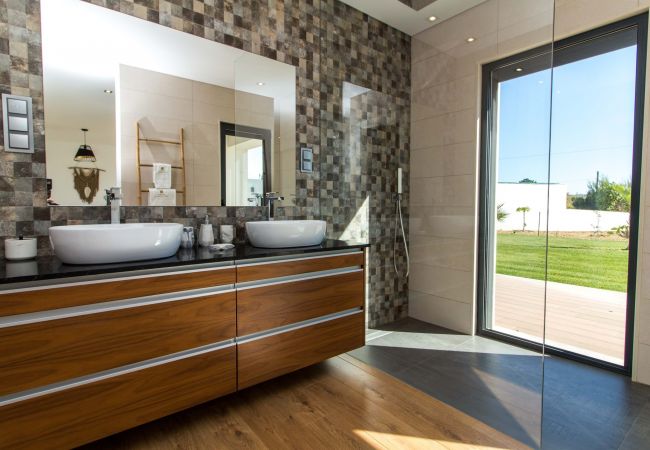 Villa à Albufeira - Villa Videira - By Dalma Portuguesa Villa à Albufeira - Villa Videira - By Dalma Portuguesa