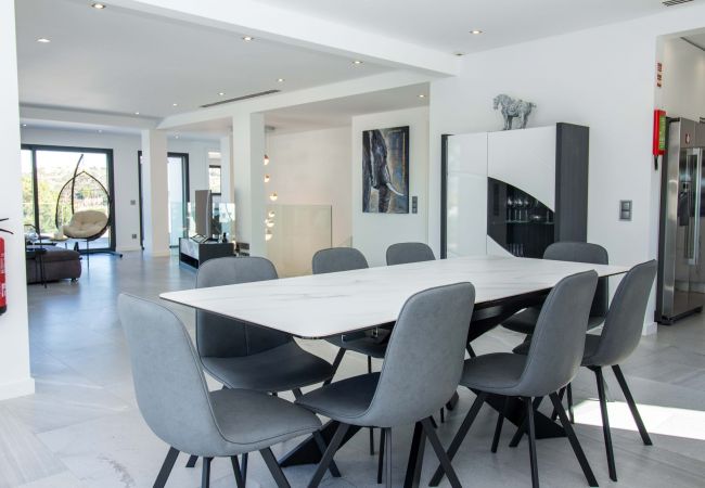 Villa à Albufeira - Villa Videira - By Dalma Portuguesa Villa à Albufeira - Villa Videira - By Dalma Portuguesa