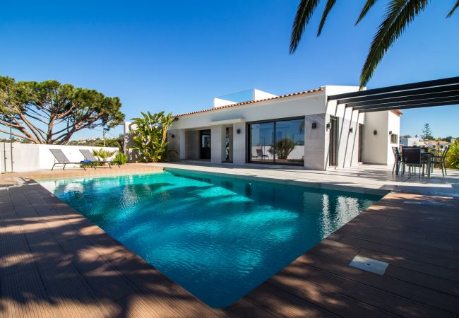 Villa à Albufeira - Villa Videira - By Dalma Portuguesa Villa à Albufeira - Villa Videira - By Dalma Portuguesa