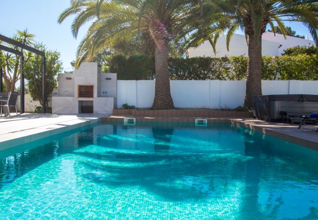 Villa à Albufeira - Villa Videira - By Dalma Portuguesa Villa à Albufeira - Villa Videira - By Dalma Portuguesa