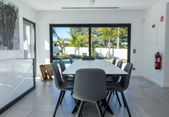 Villa à Albufeira - Villa Videira - By Dalma Portuguesa Villa à Albufeira - Villa Videira - By Dalma Portuguesa